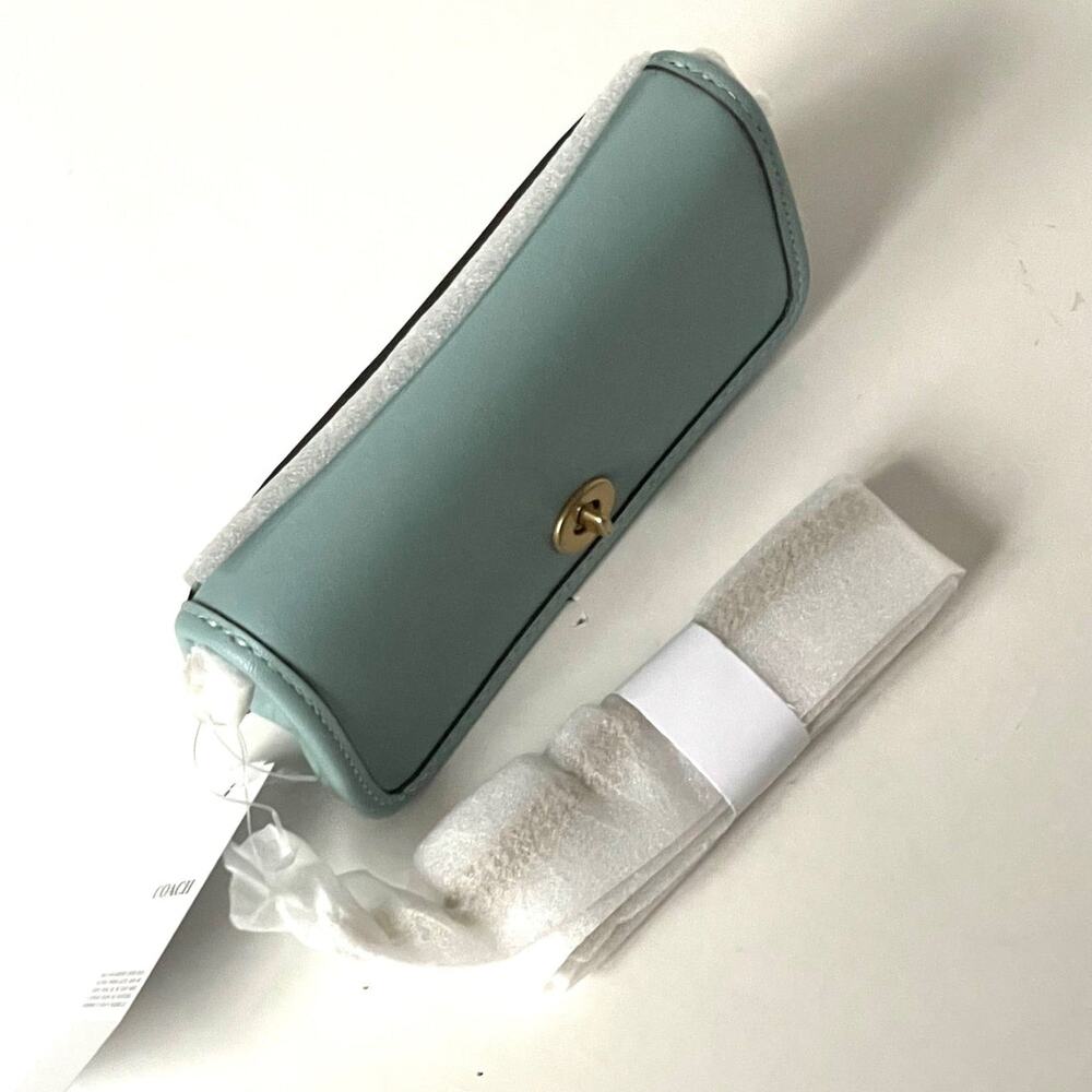 Coach Mini Dinky 14 Crossbody Bag Light Blue Leather Gold Chain CZ108 - Picture 4 of 12